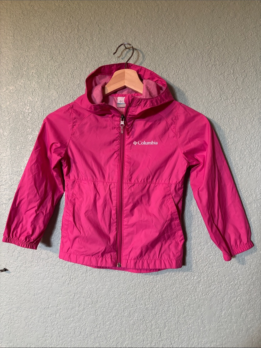 Columbia Girls' Hot Pink Hooded Windbreaker Rain Jacket Size XXS 4/5 Like New